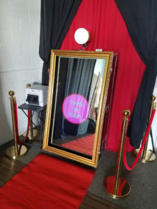 Roma Pictures Magic Mirror Photo Booth